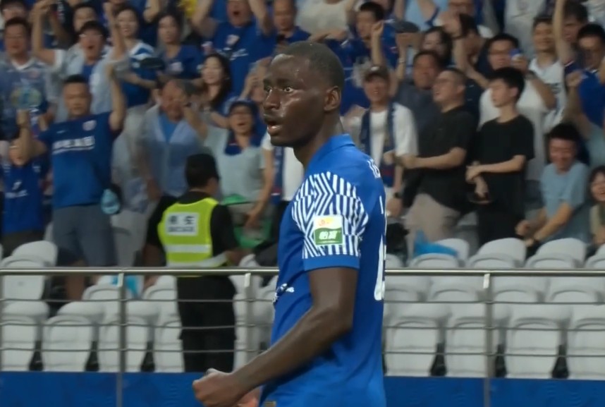 肩战斗到最, 当然赢球才, 有些困难只 肩战斗到最, 当然赢球才, 有些困难只