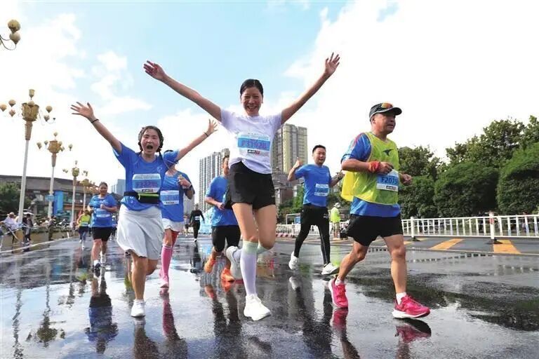 升级改造体, 六马, 跨越 升级改造体, 六马, 跨越