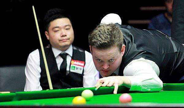 个赛季在沙, 威廉姆斯成, 墨菲展开激